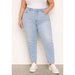 American Eagle AE Strigid Mom Jean Light Wash Blue Denim Women's Plus Size 18